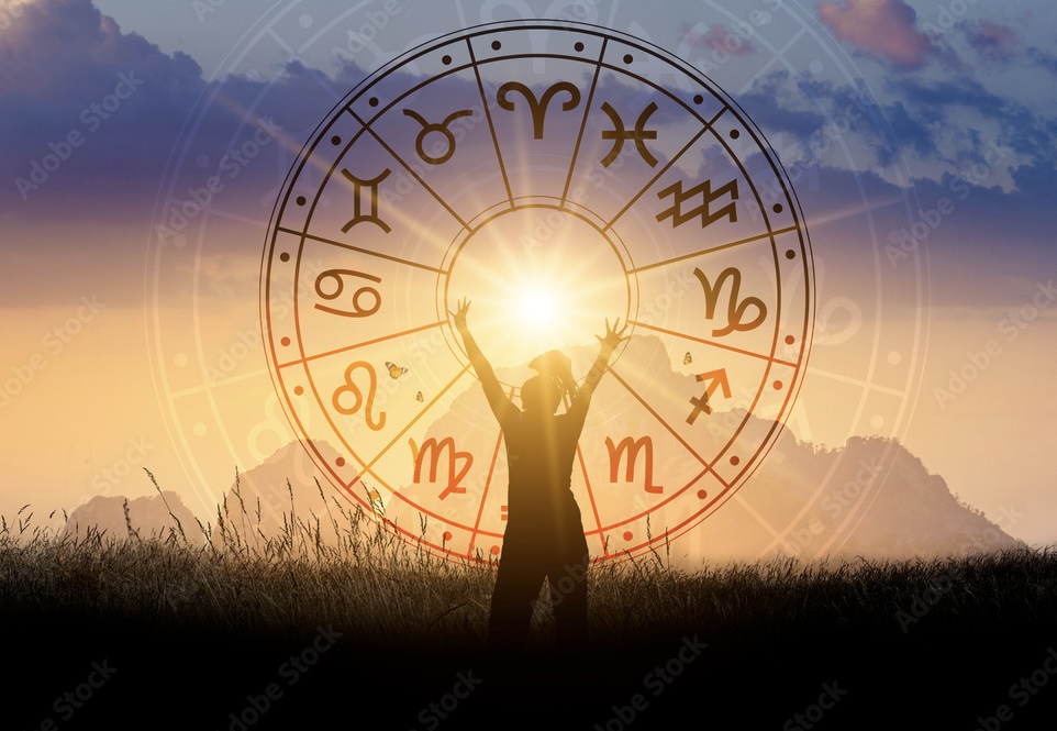 Interpreting Your 12 Houses of Astrology’s Tarot Spread